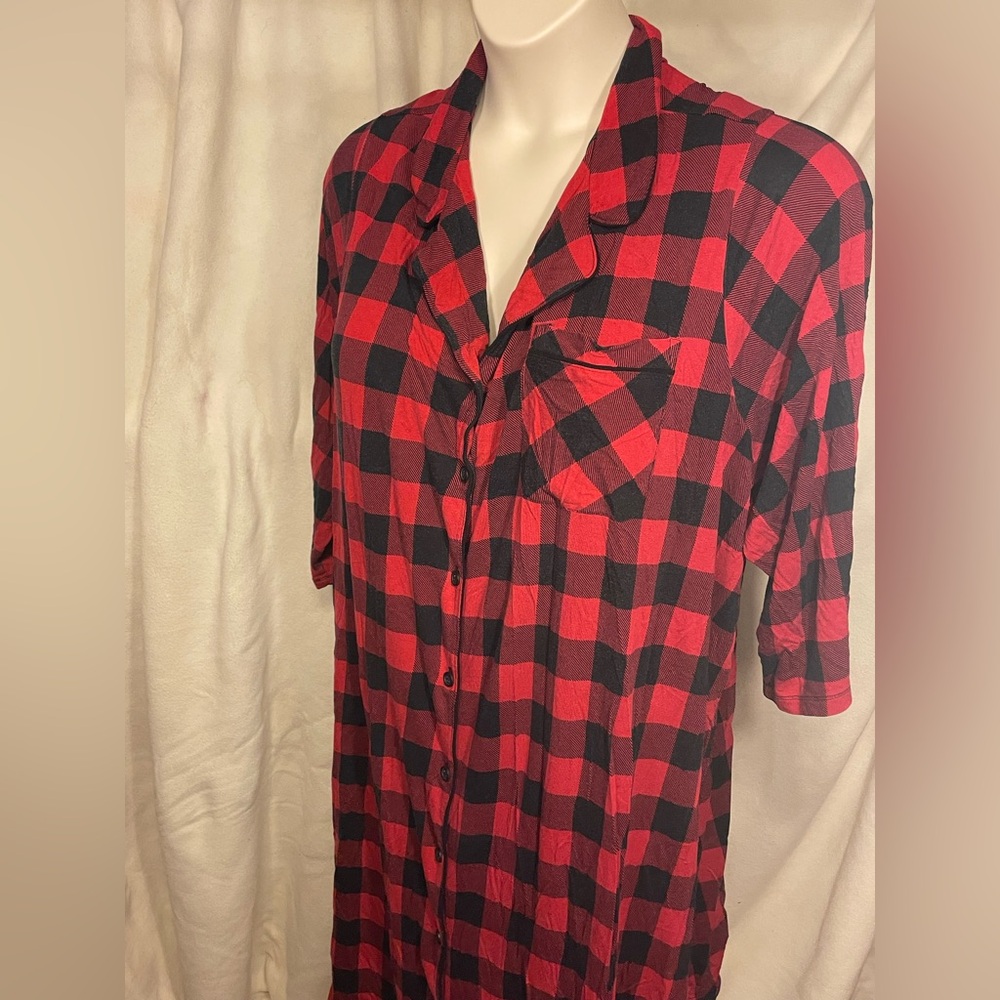 Torrid Super Soft size 5 sleep shirt. Button front.